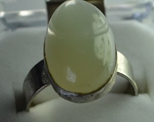 Ring of Moonstone For Peace, Anxiety,BP,Depression & Heart Disease - Image 2
